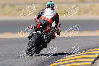 media/Oct-08-2022-SoCal Trackdays (Sat) [[1fc3beec89]]/Turn 11 Backside (1145am)/